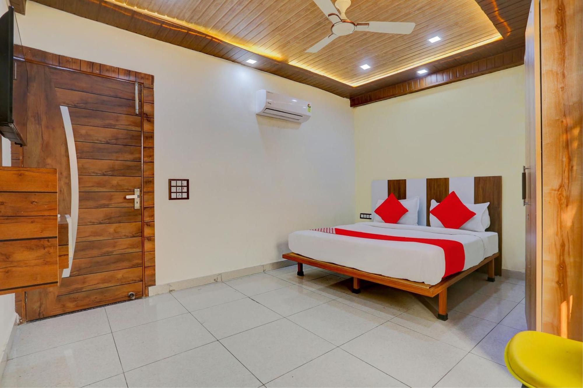 Hotel O Family Deluxe Nowe Delhi Zewnętrze zdjęcie
