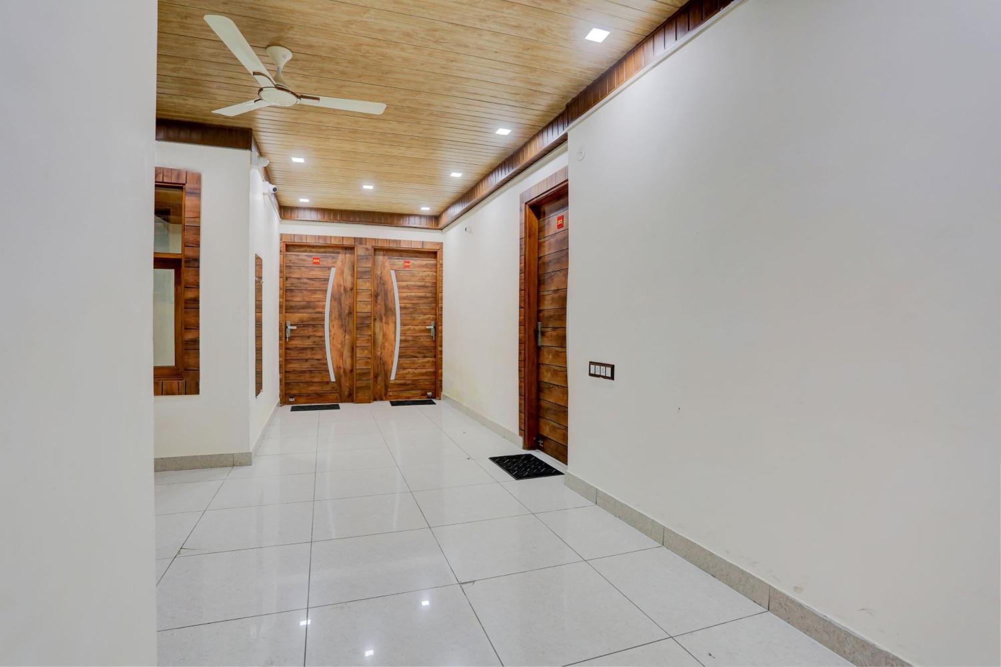 Hotel O Family Deluxe Nowe Delhi Zewnętrze zdjęcie