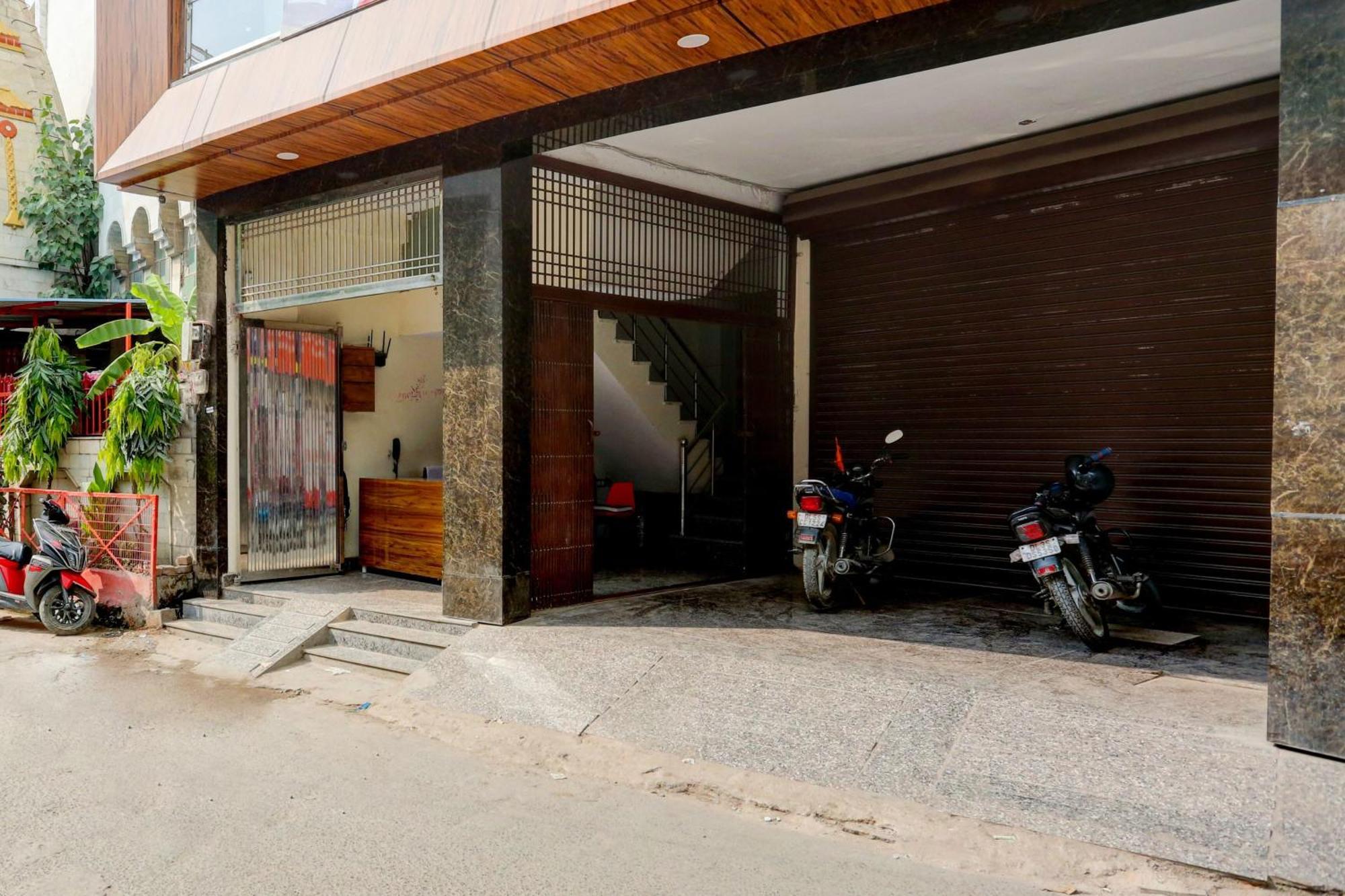 Hotel O Family Deluxe Nowe Delhi Zewnętrze zdjęcie