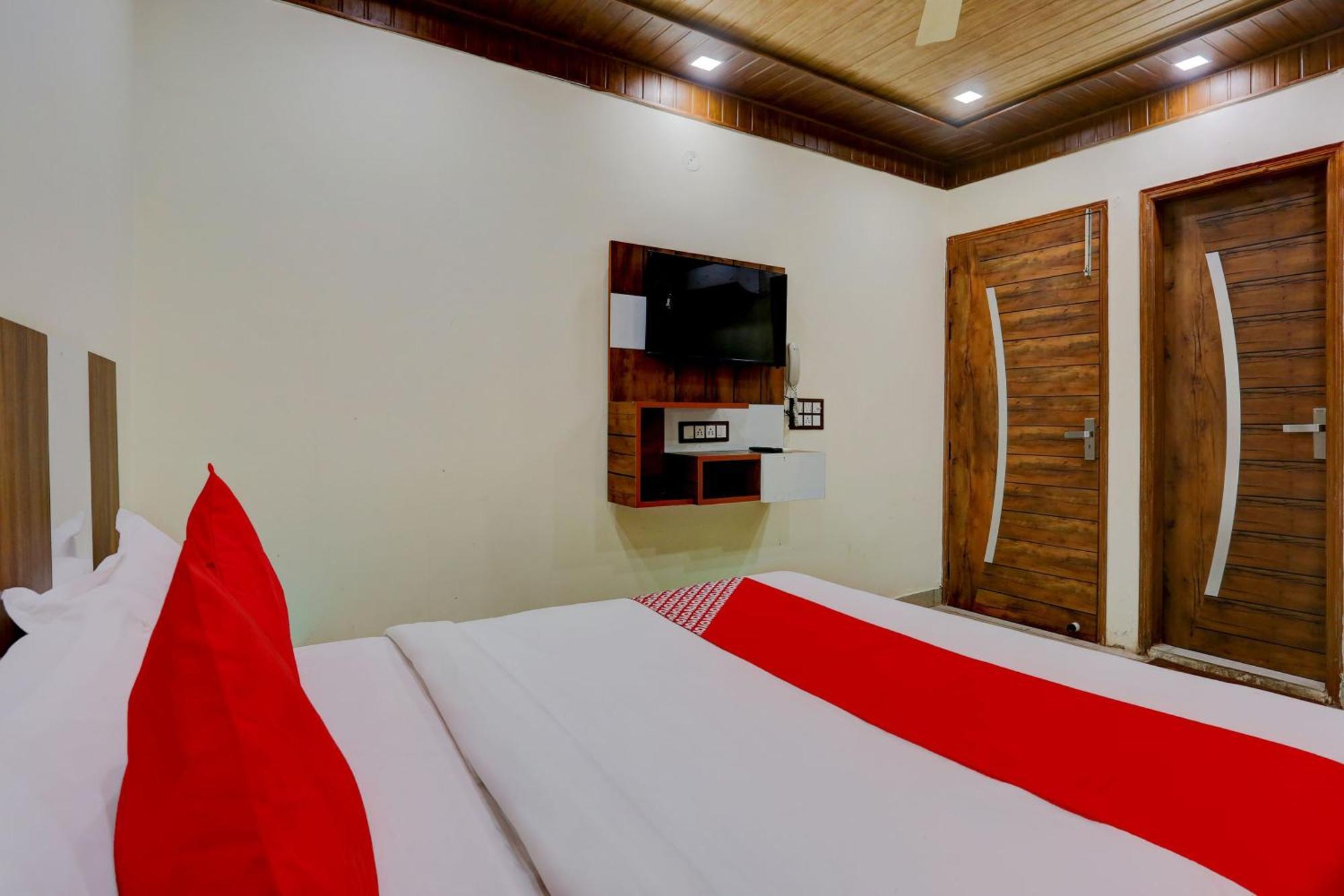 Hotel O Family Deluxe Nowe Delhi Zewnętrze zdjęcie